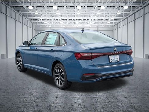 New 2026 Volkswagen Jetta SE image 3