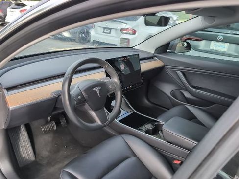 Used 2018 Tesla Model 3 Long Range AWD/4WD image 8