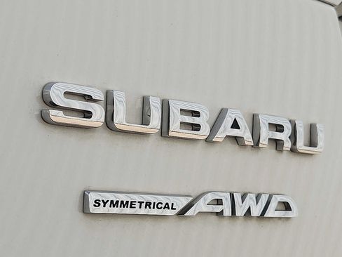 Used 2025 Subaru Outback Limited AWD/4WD image 30