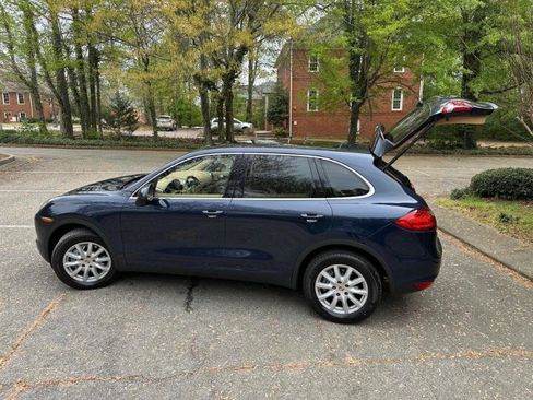 Used 2011 Porsche Cayenne AWD/4WD image 15
