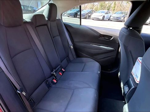 Certified 2024 Toyota Corolla LE image 18