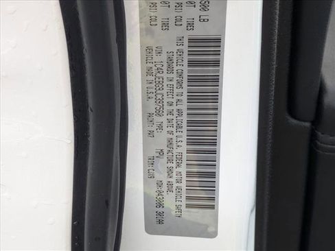 Used 2018 Jeep Grand Cherokee Limited RWD image 24