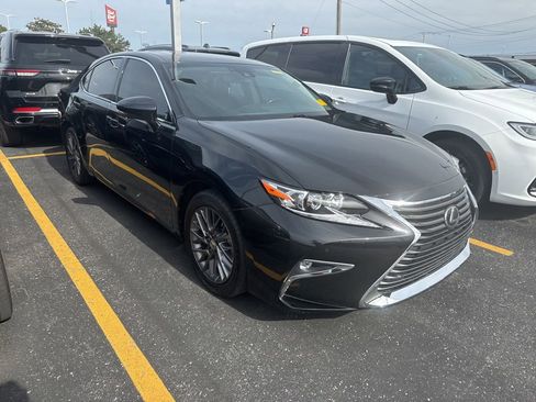 Used 2018 Lexus ES 350 w/ Premier Package FWD image 3