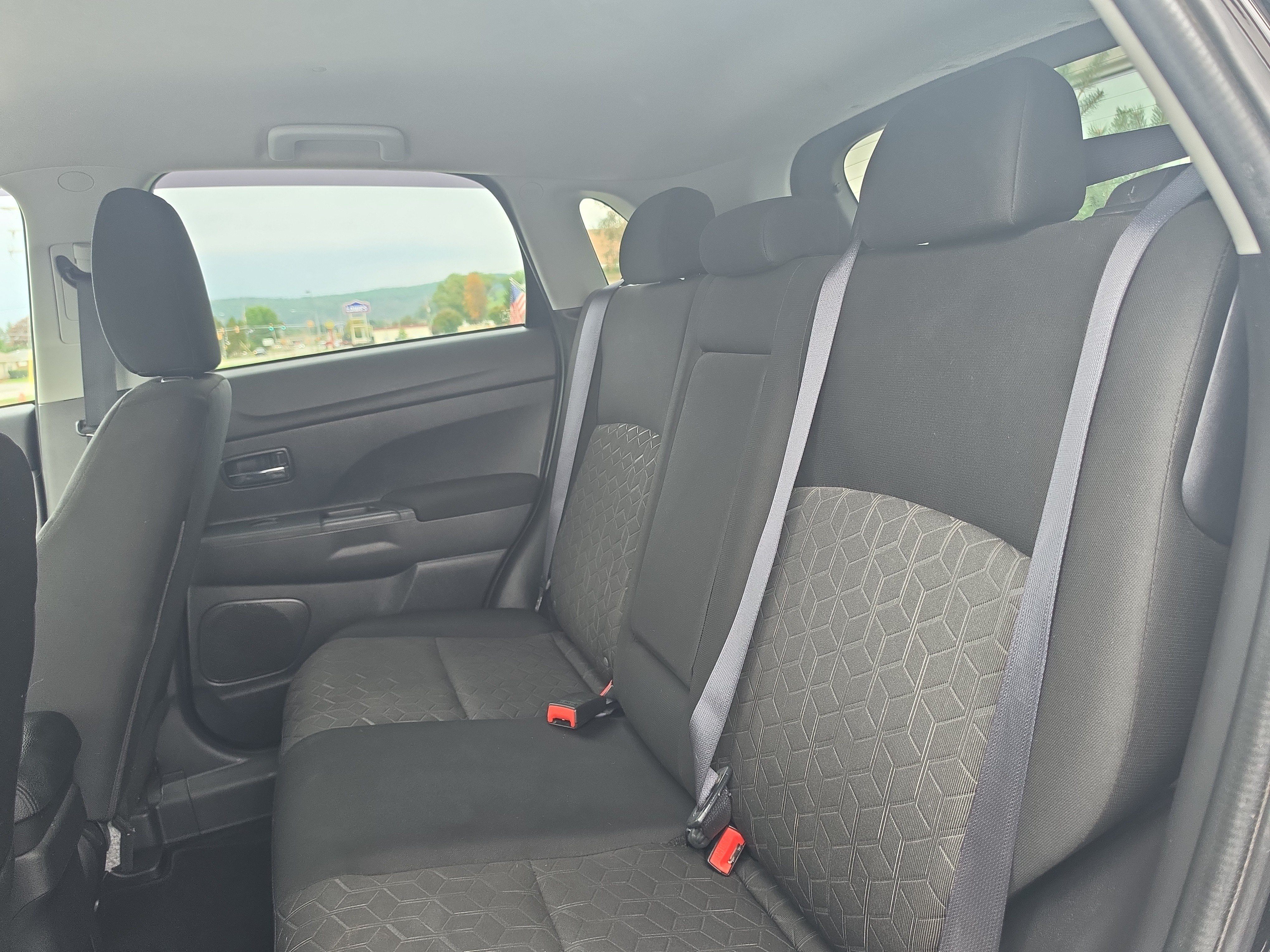 Used 2023 Mitsubishi Outlander Sport ES AWD/4WD image 14