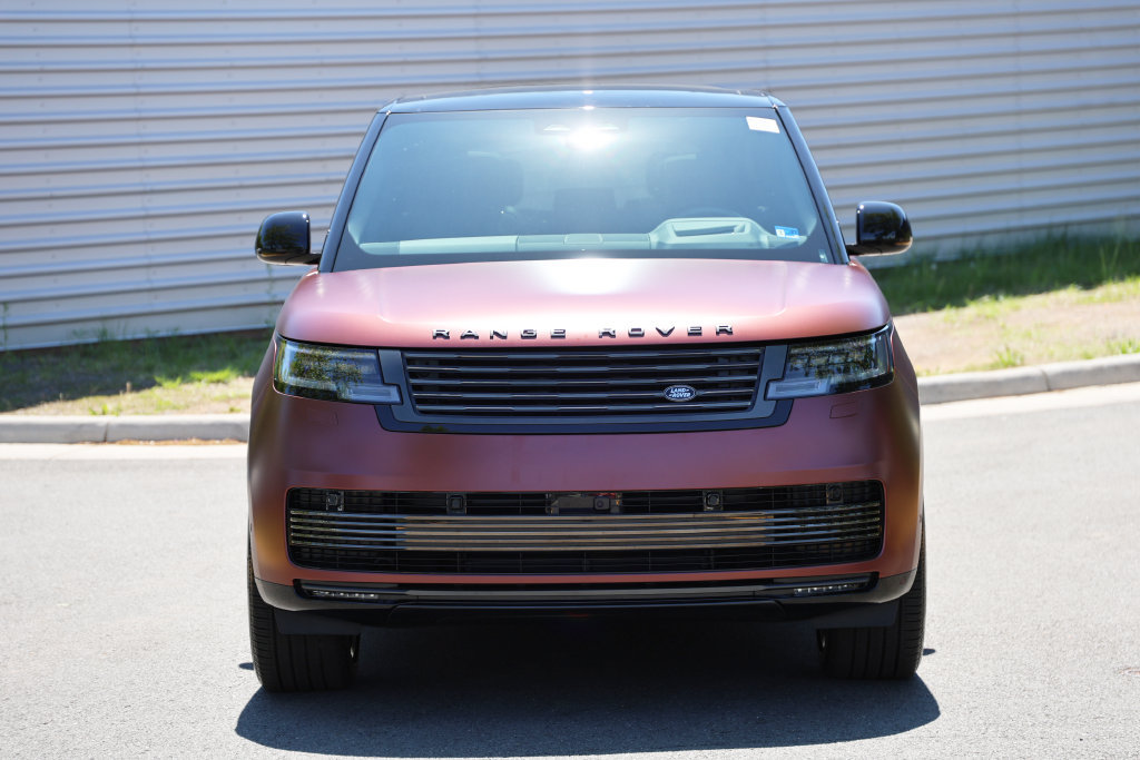 New 2026 Land Rover Range Rover SV AWD/4WD image 2