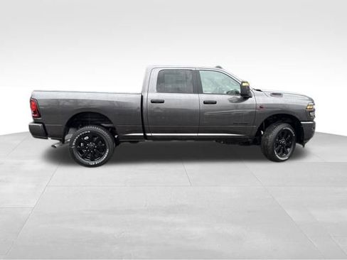 New 2026 RAM 2500 Big Horn AWD/4WD image 8