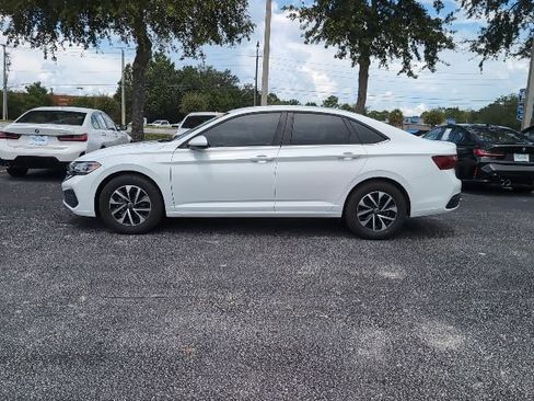 Used 2024 Volkswagen Jetta S FWD image 3