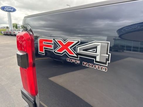 Used 2024 Ford F250 XL w/ STX Appearance Package AWD/4WD image 10