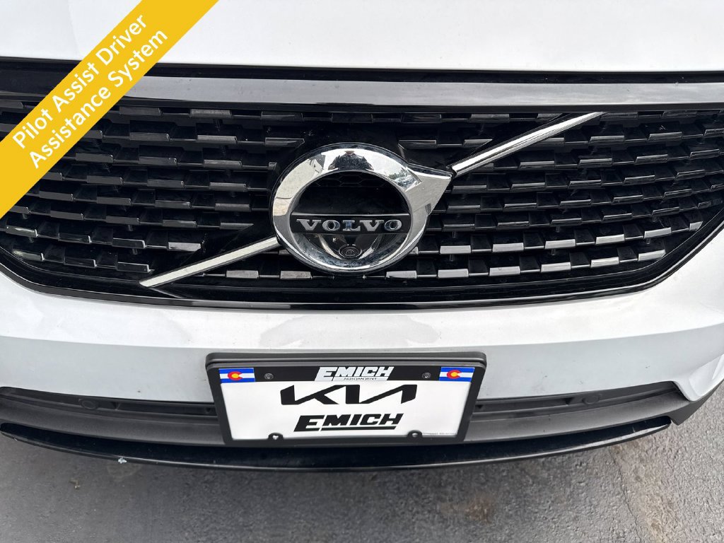 Used 2022 Volvo XC40 T5 R-Design w/ Advanced Package AWD/4WD image 19