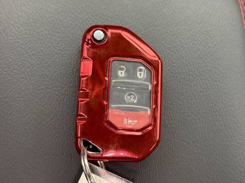 Used 2024 Jeep Wrangler Unlimited Rubicon image 21