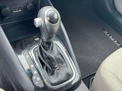 Used 2012 Kia Forte EX FWD image 26