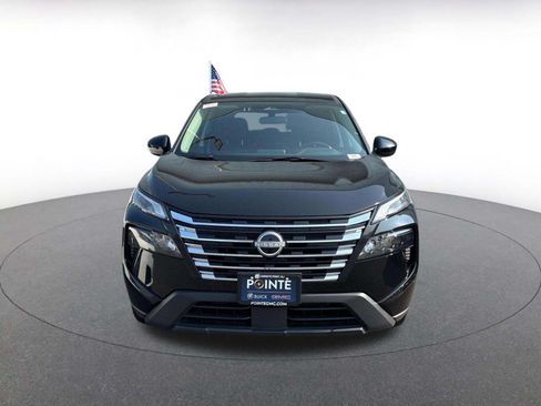 Used 2025 Nissan Rogue SV AWD/4WD image 3