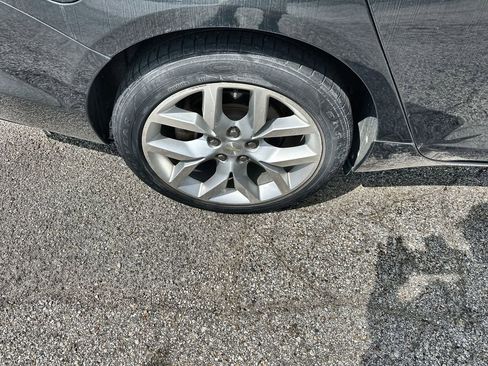 Used 2018 Chevrolet Impala Premier image 12