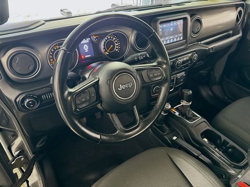 Used 2022 Jeep Gladiator Sport image 20