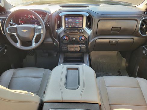 Used 2022 Chevrolet Silverado 1500 LTZ w/ Z71 Off-Road Package image 13