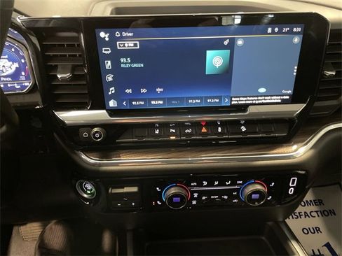 Used 2024 Chevrolet Silverado 2500 LT w/ Z71 Sport Edition image 22