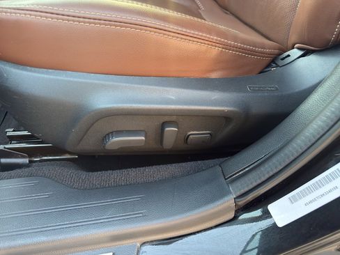 Used 2019 Subaru Outback 3.6R Touring w/ Popular Package #3A image 11