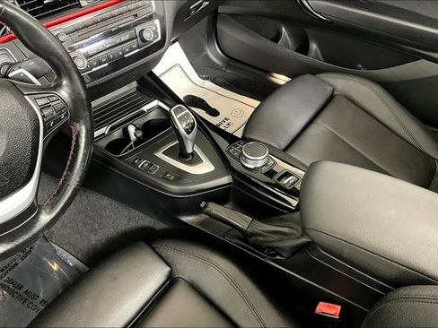 Used 2020 BMW 230i xDrive Convertible image 17