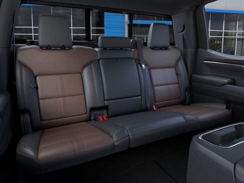New 2026 Chevrolet Silverado 1500 High Country w/ Z71 Off-Road Package AWD/4WD image 17