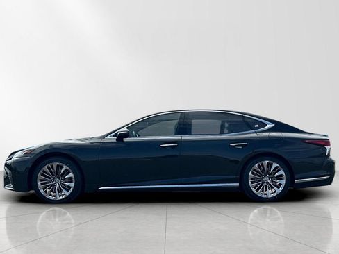 Used 2018 Lexus LS 500 w/ Luxury Package RWD image 3