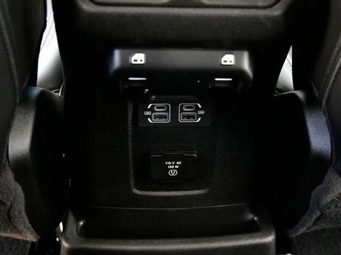Used 2023 Jeep Wrangler Unlimited Sahara w/ Cold Weather Group AWD/4WD image 18