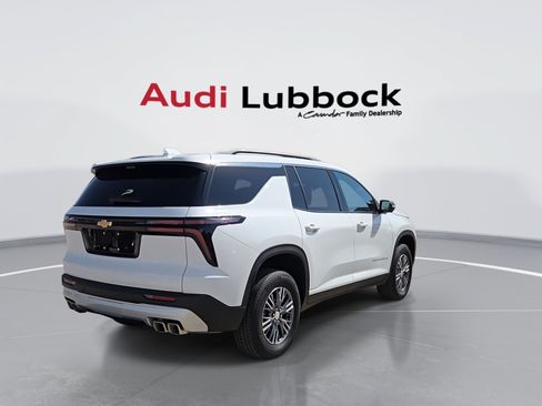 Used 2026 Chevrolet Traverse LT w/ Driver Confidence Package AWD/4WD image 8