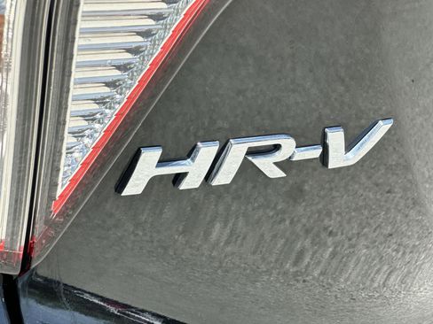 Used 2022 Honda HR-V Sport image 11