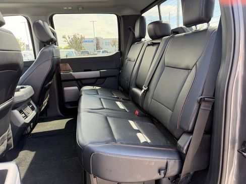 Used 2024 Ford F250 Lariat w/ Lariat Ultimate Package AWD/4WD image 28