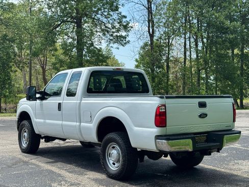 Used 2014 Ford F250 XL w/ Power Equipment Group AWD/4WD image 5