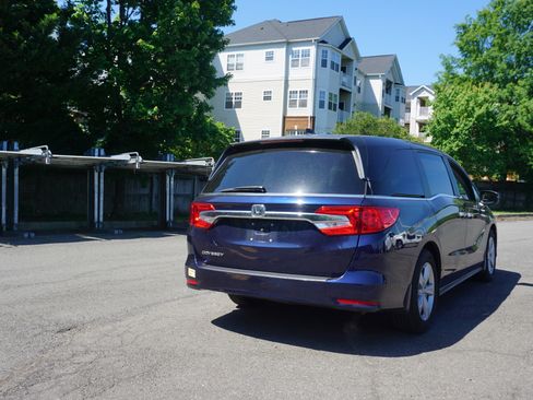 Used 2019 Honda Odyssey EX image 4