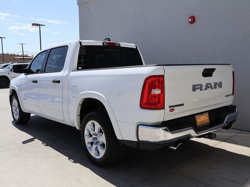 Used 2025 RAM 1500 Big Horn AWD/4WD image 3