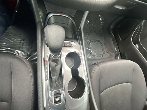 Used 2024 Chevrolet Malibu LT image 19