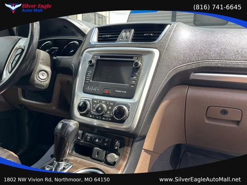 Used 2015 GMC Acadia SLT FWD image 8