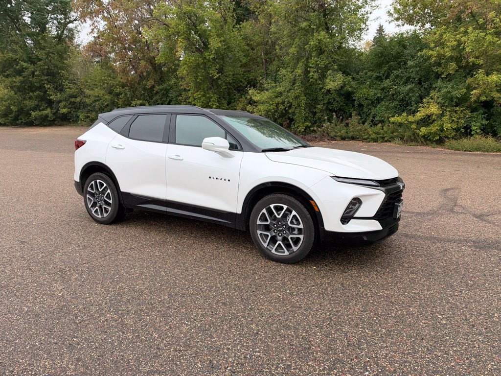 Used 2025 Chevrolet Blazer RS w/ Driver Confidence II Package AWD/4WD image 13