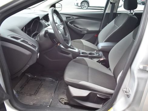 Used 2012 Ford Focus SE FWD image 15