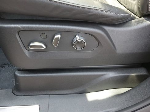 Certified 2025 Cadillac Escalade V AWD/4WD image 21
