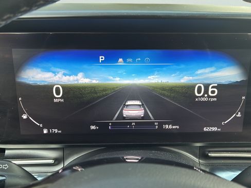 Used 2022 Kia Carnival SX Prestige FWD image 33