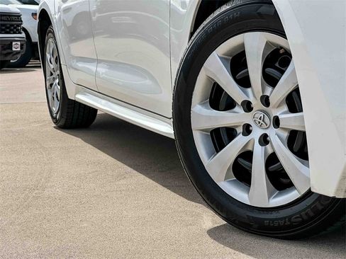 Certified 2024 Toyota Corolla LE image 9