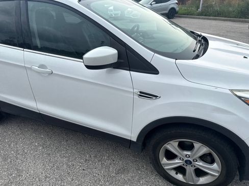 Used 2016 Ford Escape SE FWD image 12