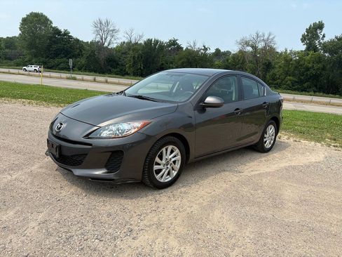 Used 2013 MAZDA MAZDA3 i Touring FWD image 3