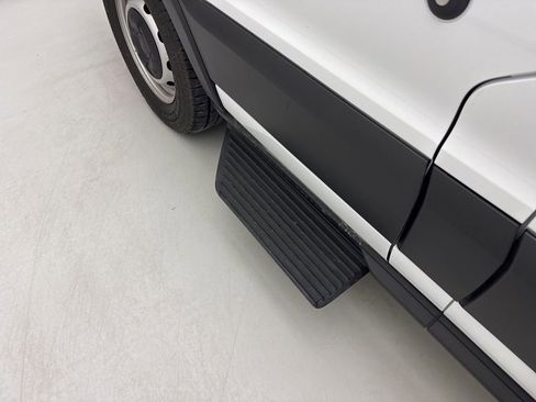 Used 2020 Ford Transit 350 XL image 17