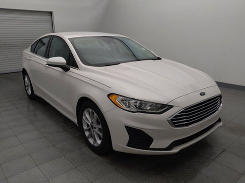 Used 2020 Ford Fusion SE image 13
