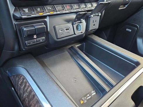 Used 2022 GMC Sierra 2500 Denali image 15