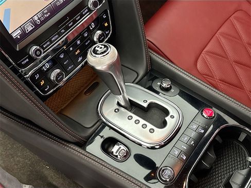 Used 2015 Bentley Continental GT image 17
