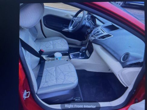 Used 2013 Ford Fiesta SE image 11