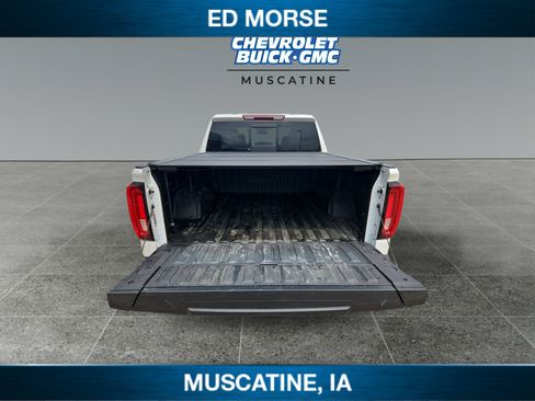 Used 2024 GMC Sierra 1500 SLT w/ SLT Premium Plus Package AWD/4WD image 18