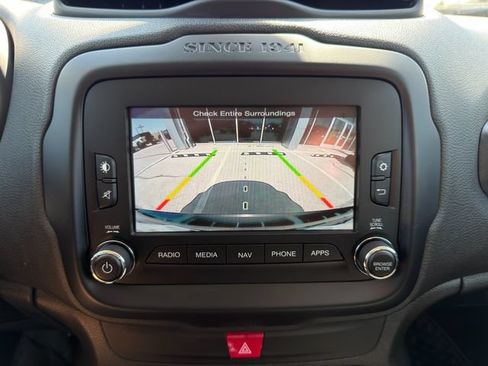 Used 2017 Jeep Renegade Trailhawk AWD/4WD image 24
