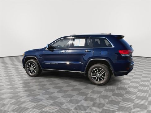 Used 2018 Jeep Grand Cherokee Limited image 6