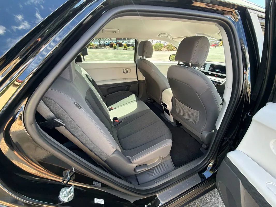 Used 2024 Hyundai Ioniq 5 SE AWD/4WD image 65