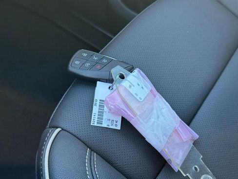 New 2026 GMC Yukon Elevation image 36